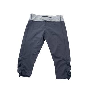 Lululemon Women Size 10 Capri Leggings 18" Inseam Activewear Stretch 44-7